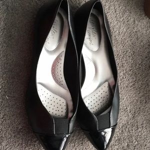 Never worn Black flats